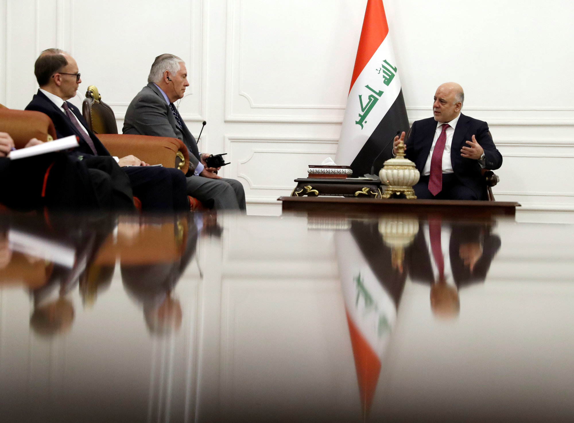 Tillerson speaks with Iraqi Prime Minister Haider al-Abadi in Baghdad