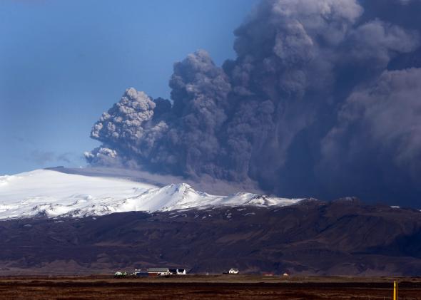 98539894-view-of-the-eyjafjallajokull-volcano-billowing-smoke-and.jpg.CROP.promo-mediumlarge