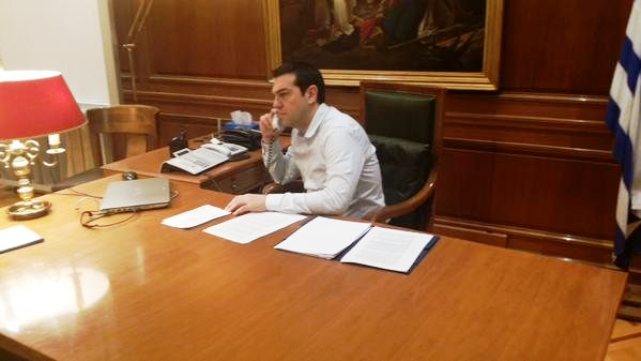 tsipras-tilefono-patratora
